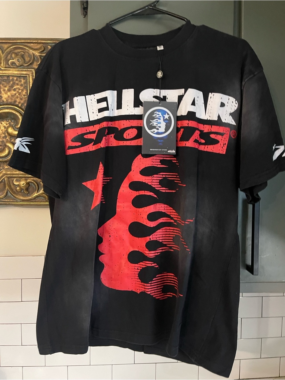 Men’s Graphic Design Tee Size S.